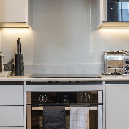 Modern, Stylish Newly Refurbished 2Nd Floor Apartment In Fitzrovia Londyn Zewnętrze zdjęcie