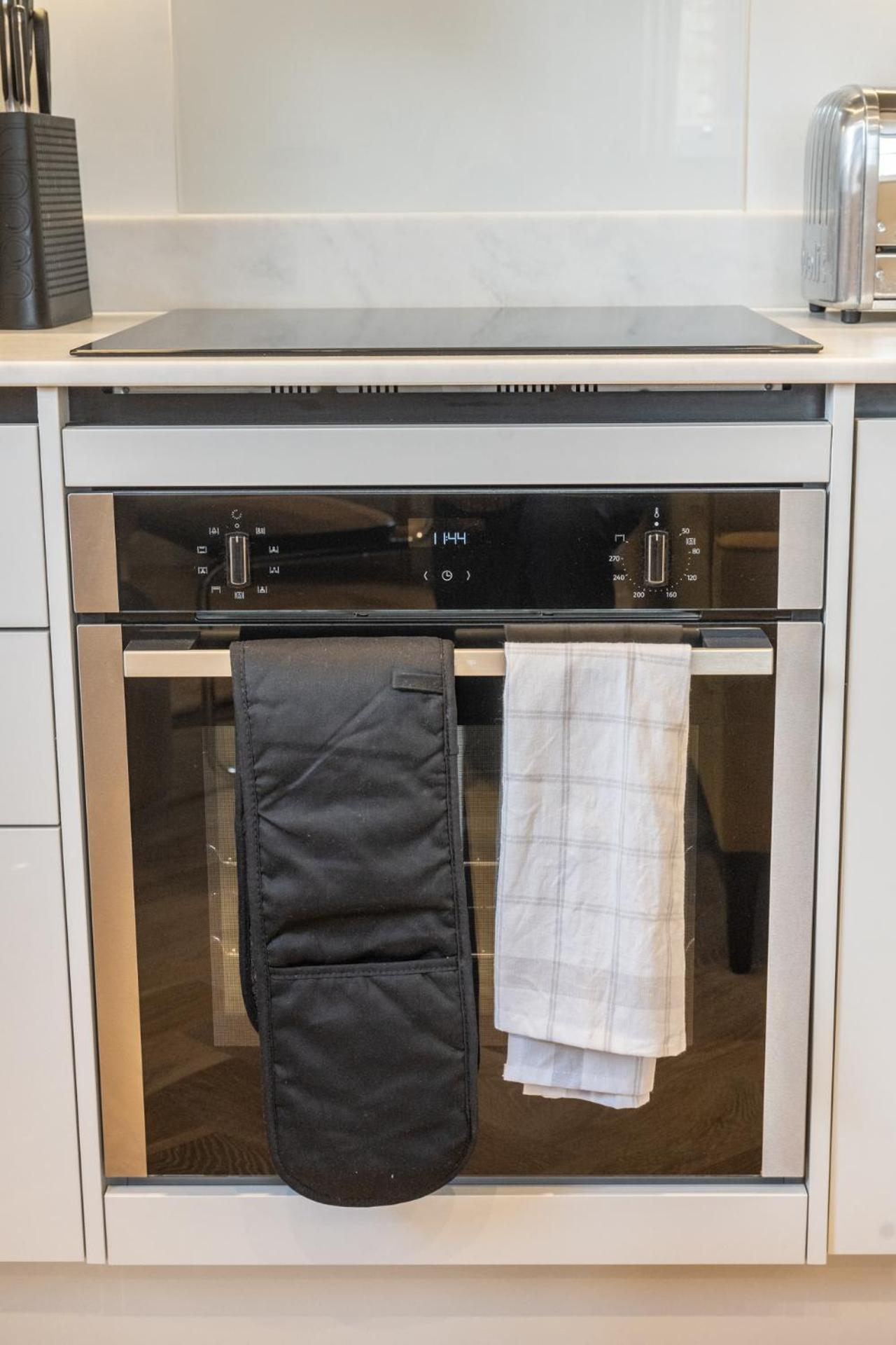 Modern, Stylish Newly Refurbished 2Nd Floor Apartment In Fitzrovia Londyn Zewnętrze zdjęcie