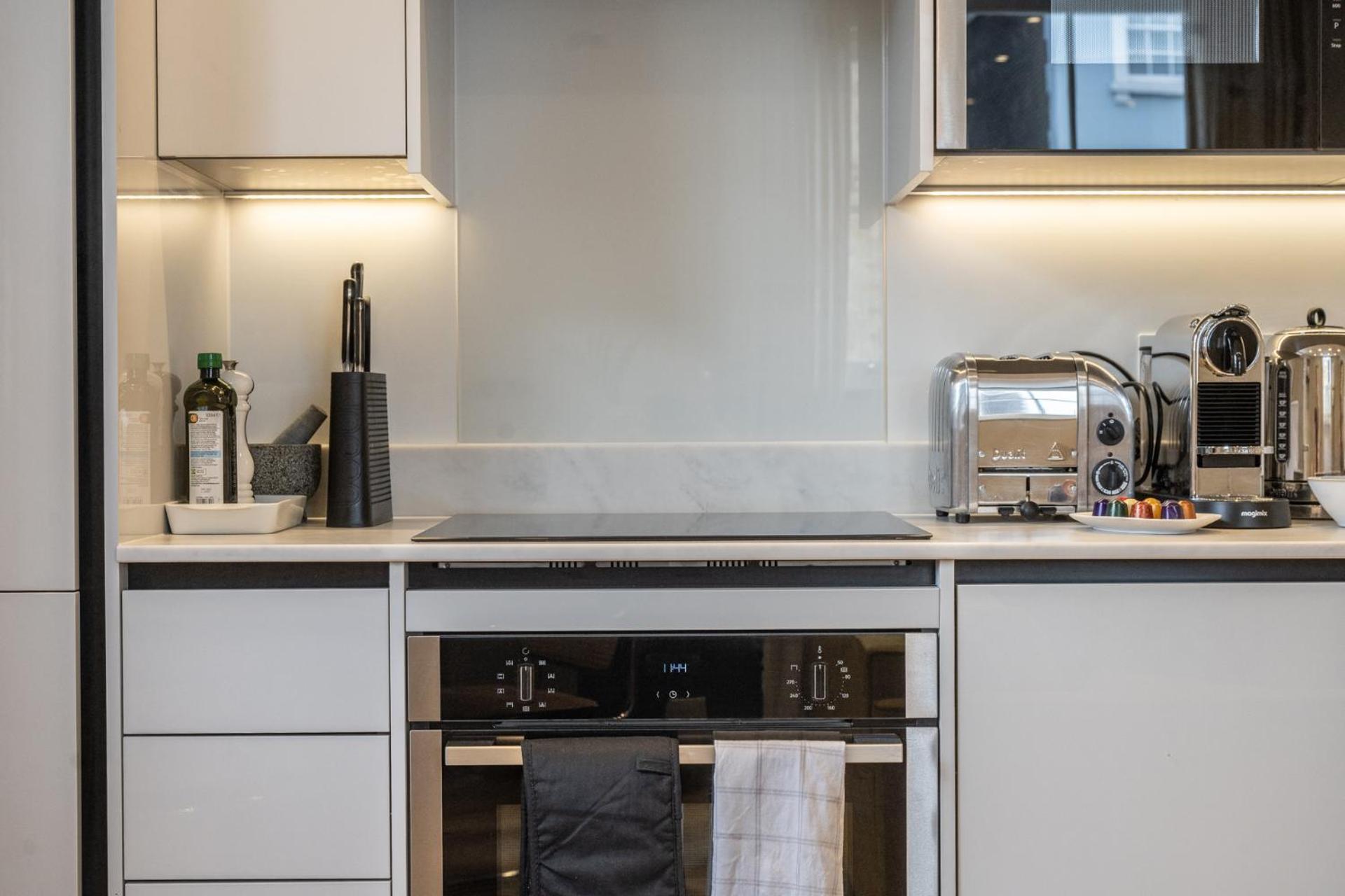 Modern, Stylish Newly Refurbished 2Nd Floor Apartment In Fitzrovia Londyn Zewnętrze zdjęcie