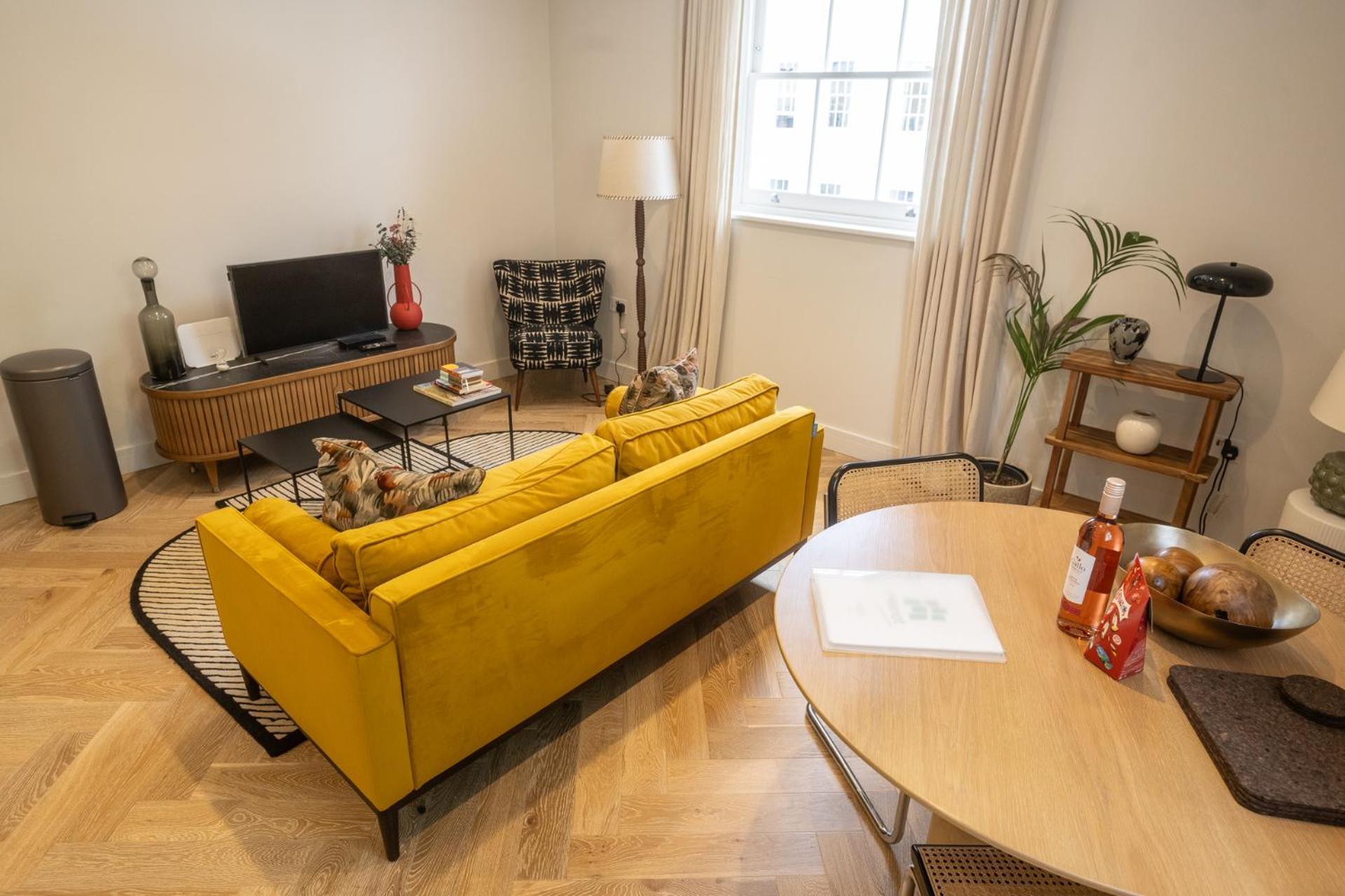Modern, Stylish Newly Refurbished 2Nd Floor Apartment In Fitzrovia Londyn Zewnętrze zdjęcie