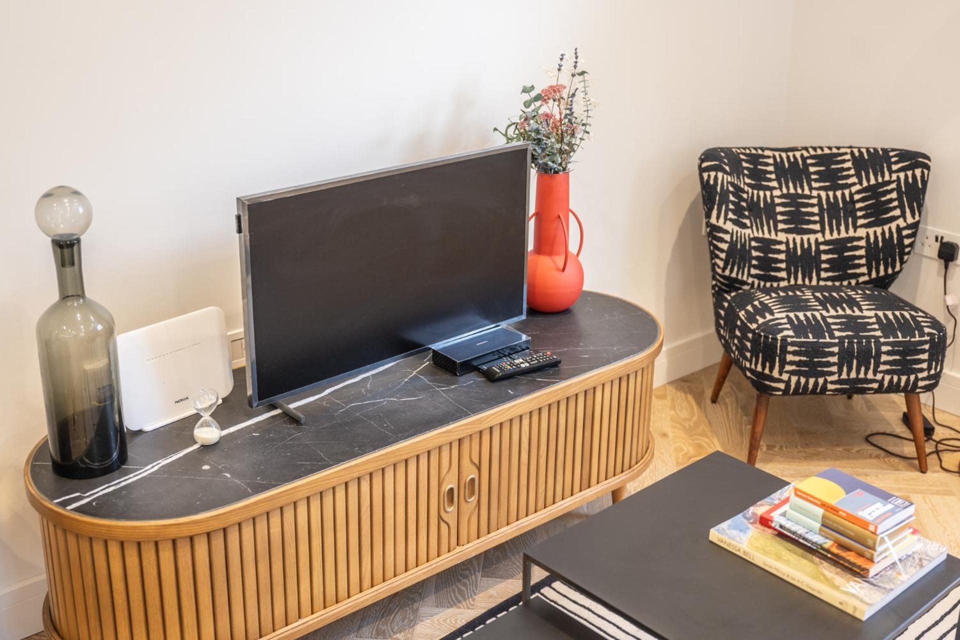 Modern, Stylish Newly Refurbished 2Nd Floor Apartment In Fitzrovia Londyn Zewnętrze zdjęcie