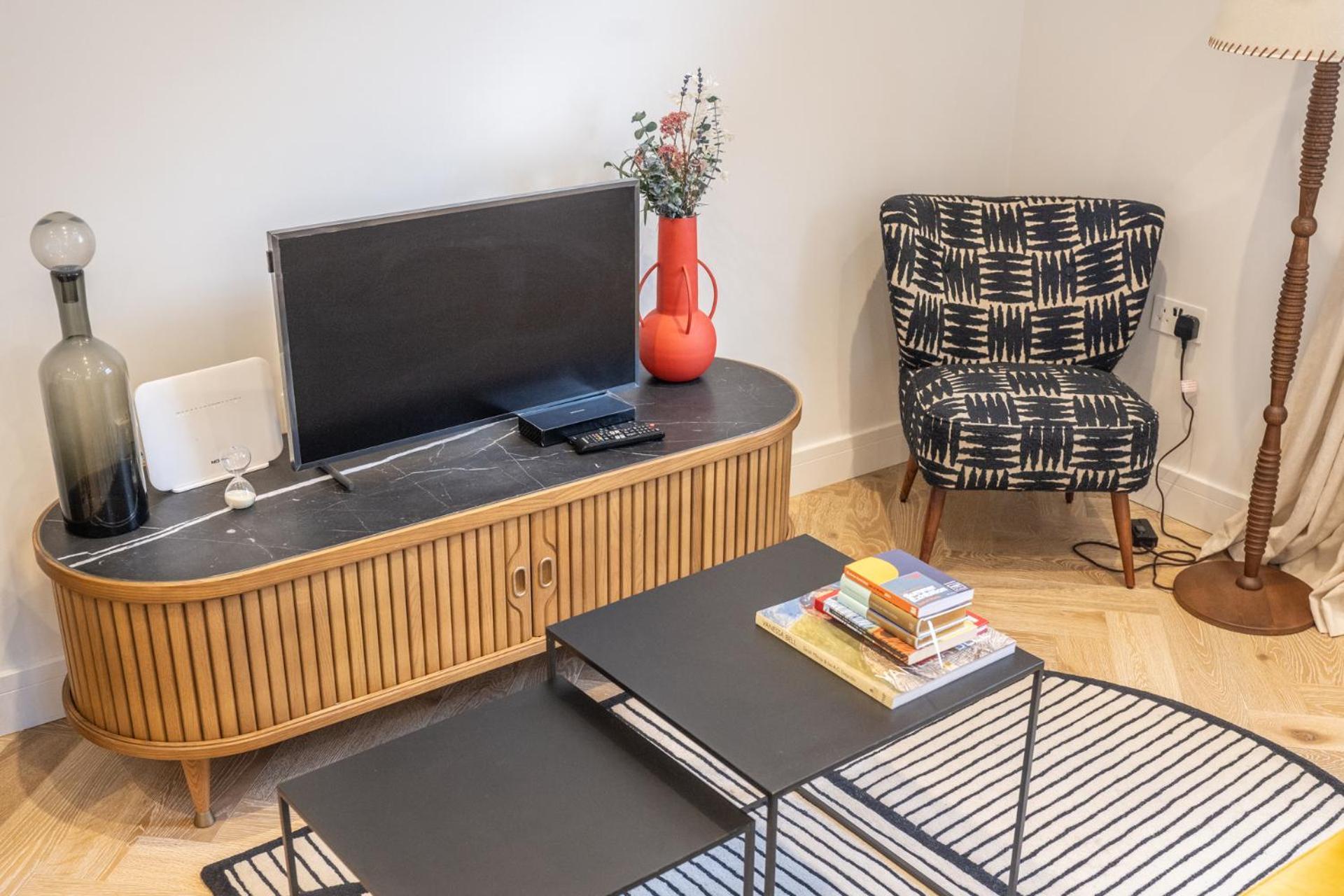 Modern, Stylish Newly Refurbished 2Nd Floor Apartment In Fitzrovia Londyn Zewnętrze zdjęcie