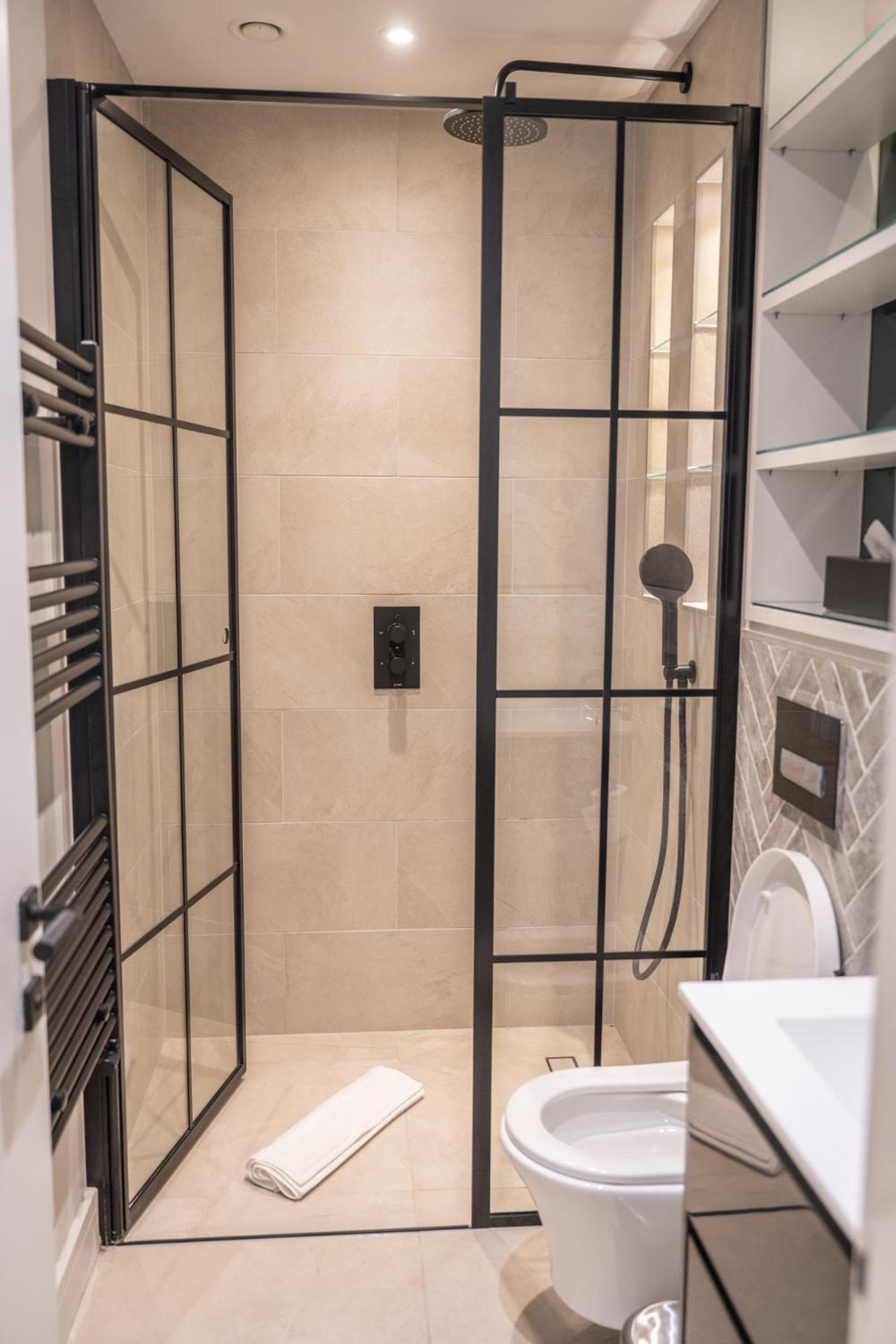 Modern, Stylish Newly Refurbished 2Nd Floor Apartment In Fitzrovia Londyn Zewnętrze zdjęcie